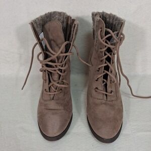 SO Wedge Ankle Boots Womens 9 Sand Lace Up‎ Sweater Cuff SOBACKPACKSAND